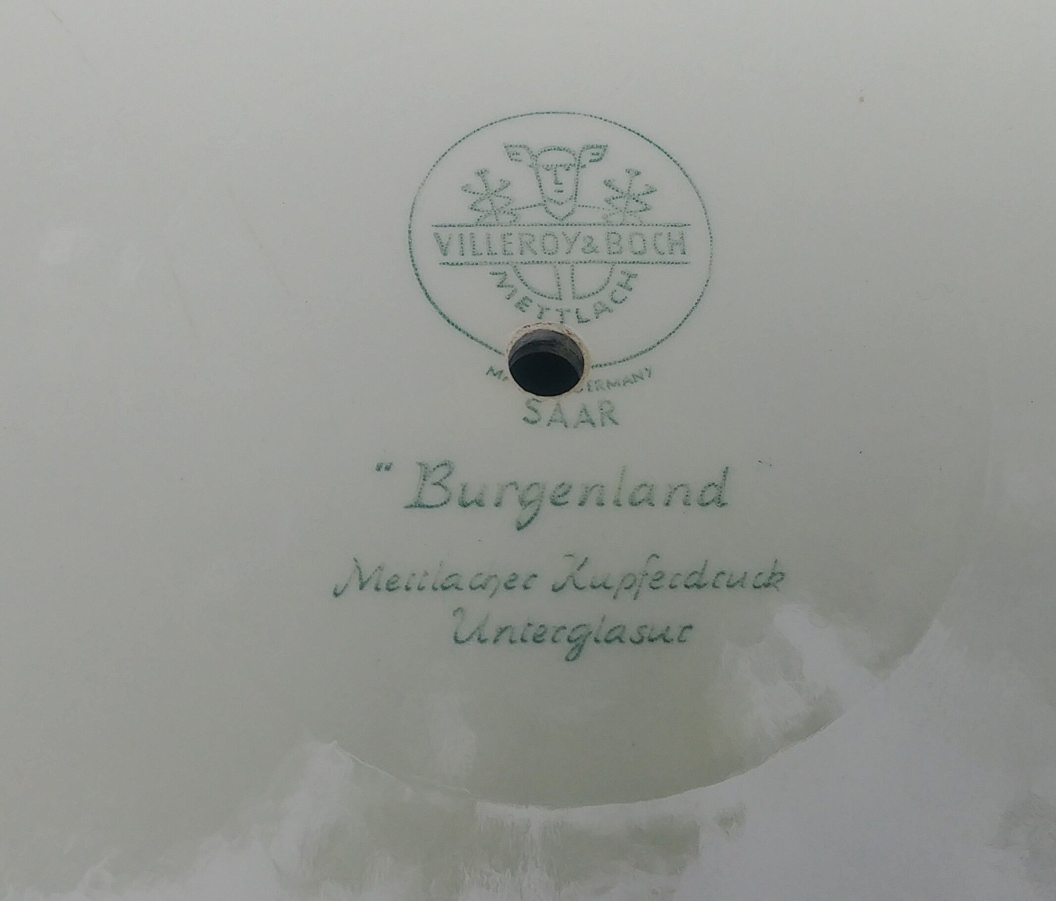 Servant dish with 3 floors in porcelain from Villeroy & Boch model Burgenland blue