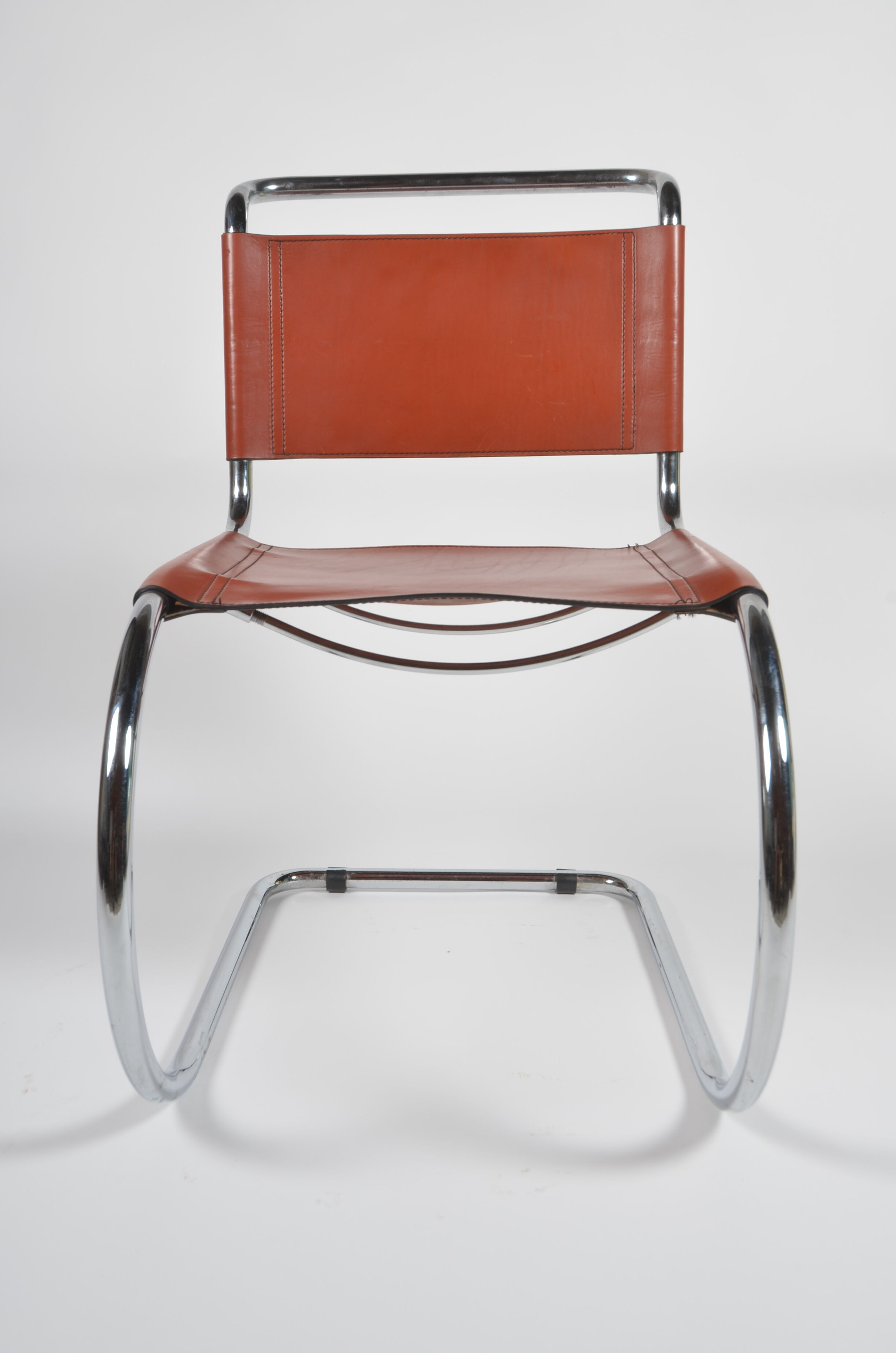 Chaise MR10 édition Thonet