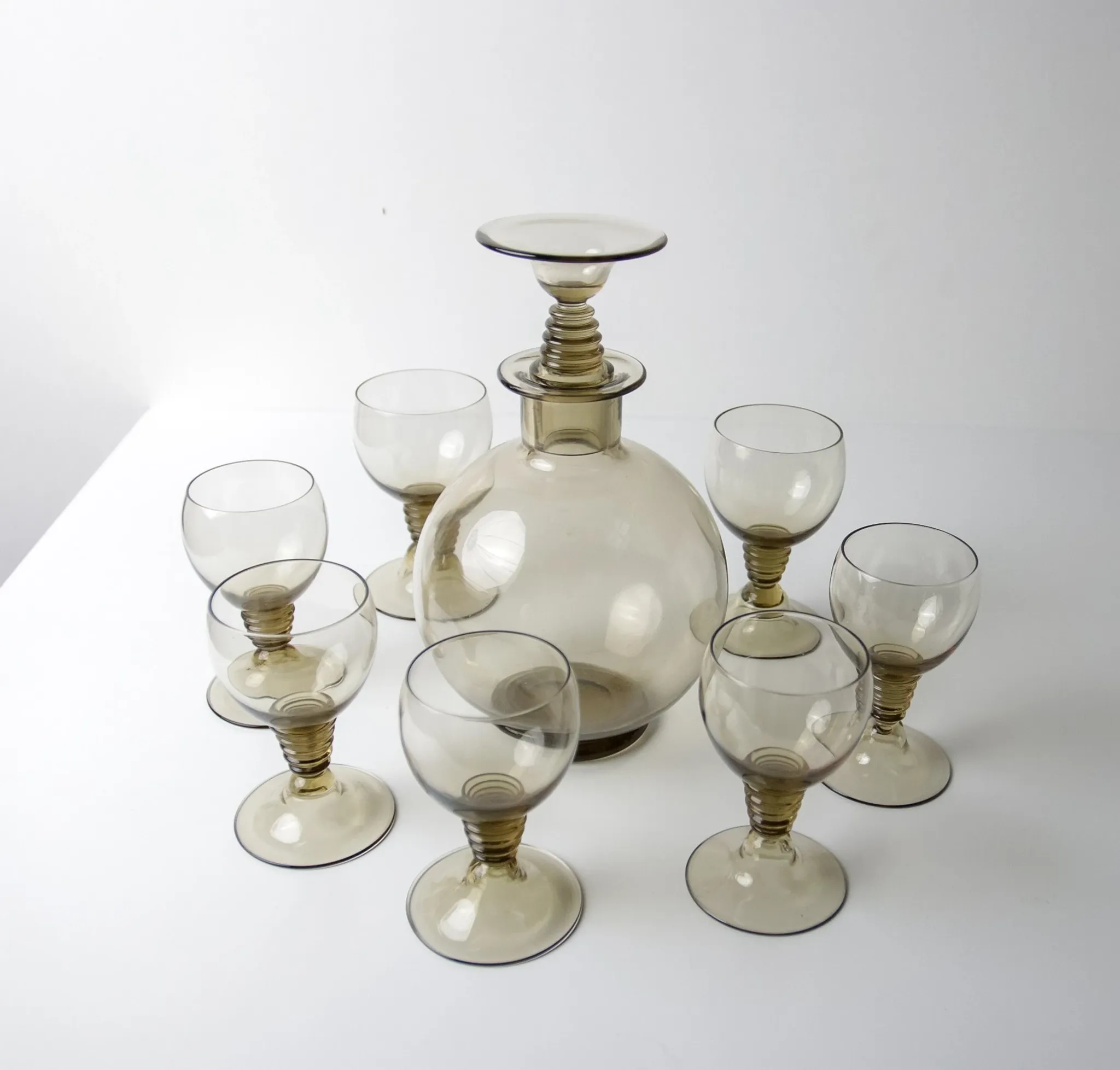 Art deco Traditie decanter with 7 glasses by W.J. Rozendaal – Kristalunie