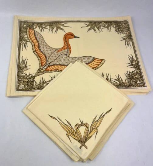 Hermès – Elegant set of 6 placemats and 6 matching napkins – Duck motif – 100% cotton