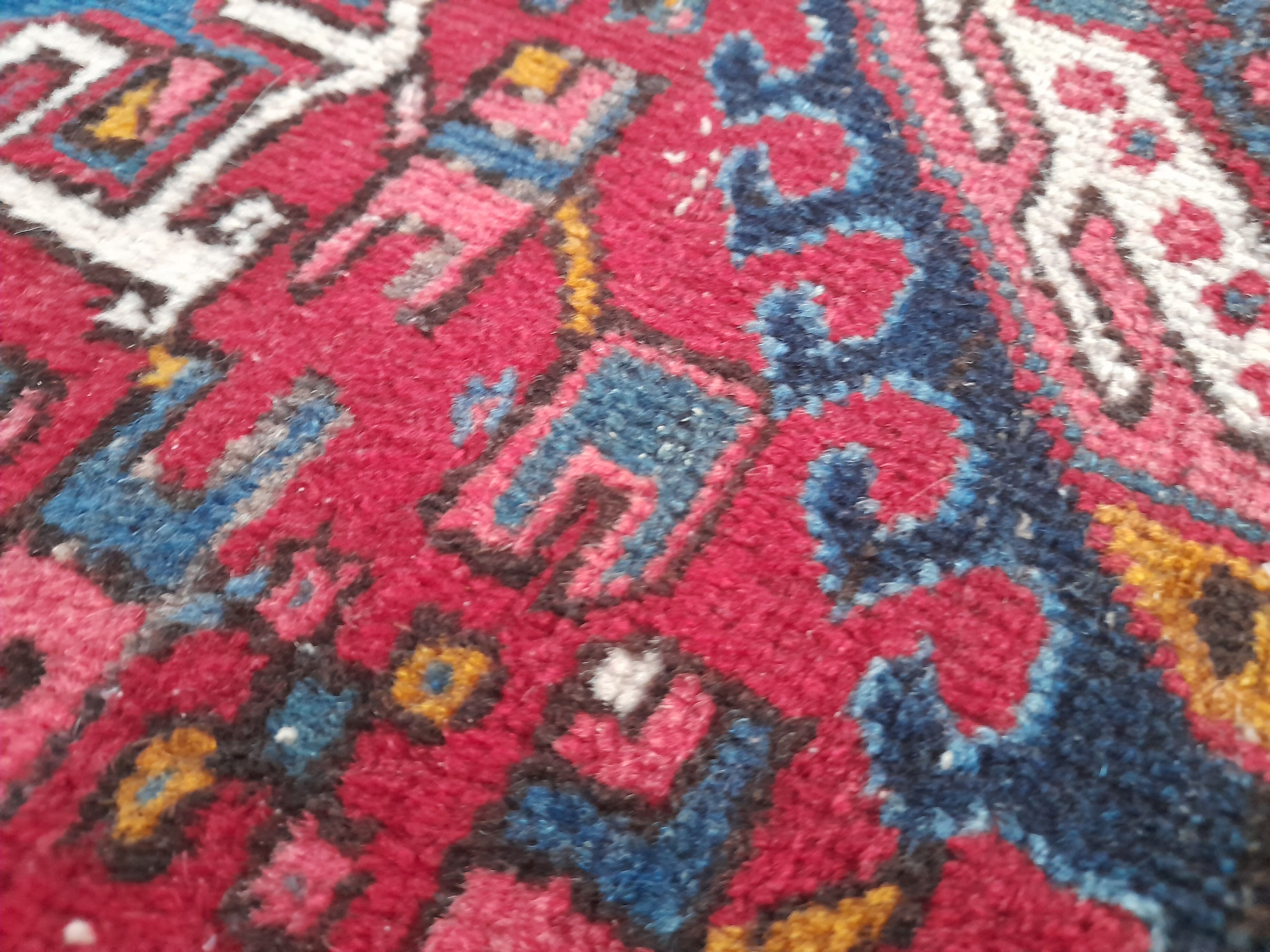 Vintage rug, 126x95 cm