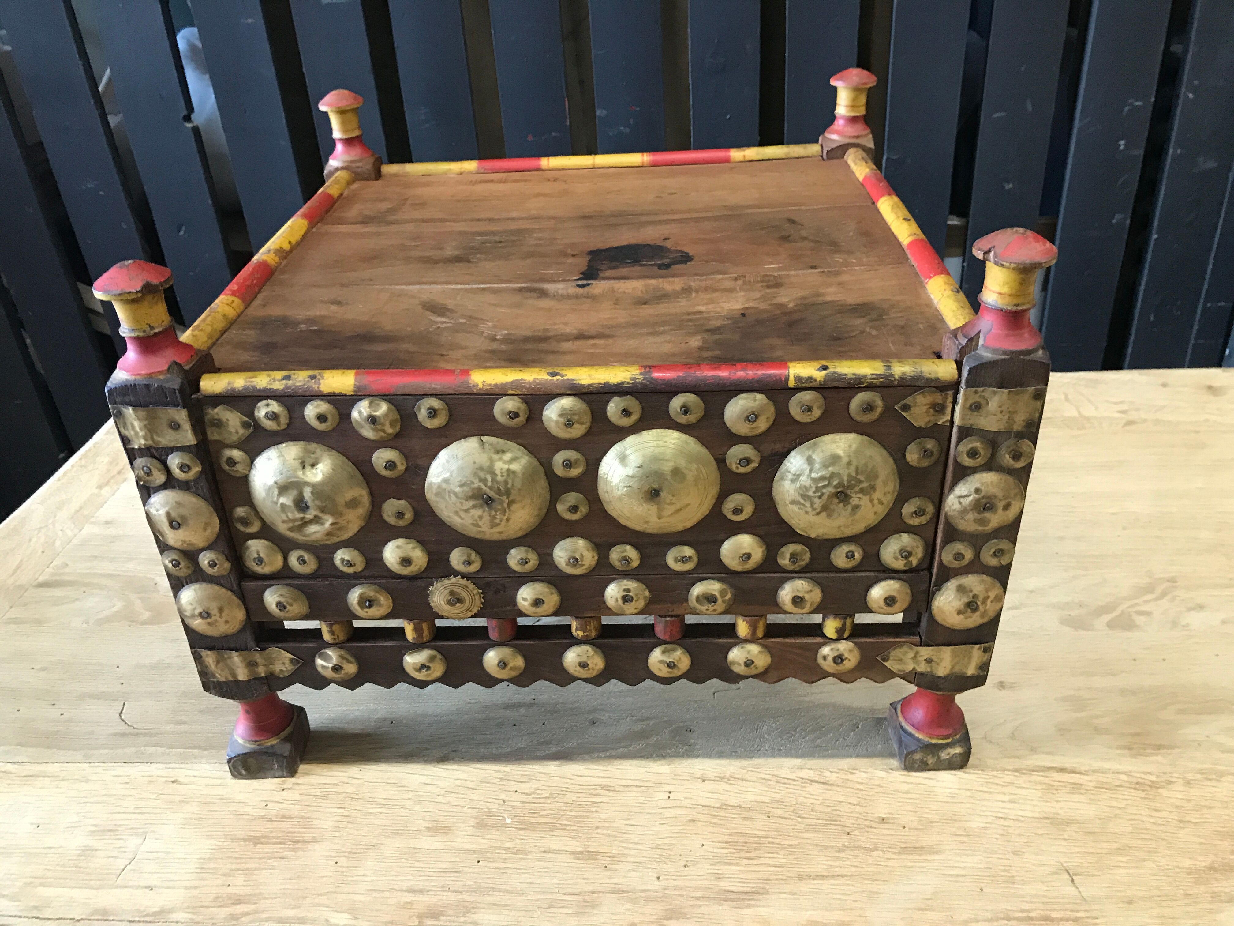 TEA TABLE, PUNJAB - PAKISTAN