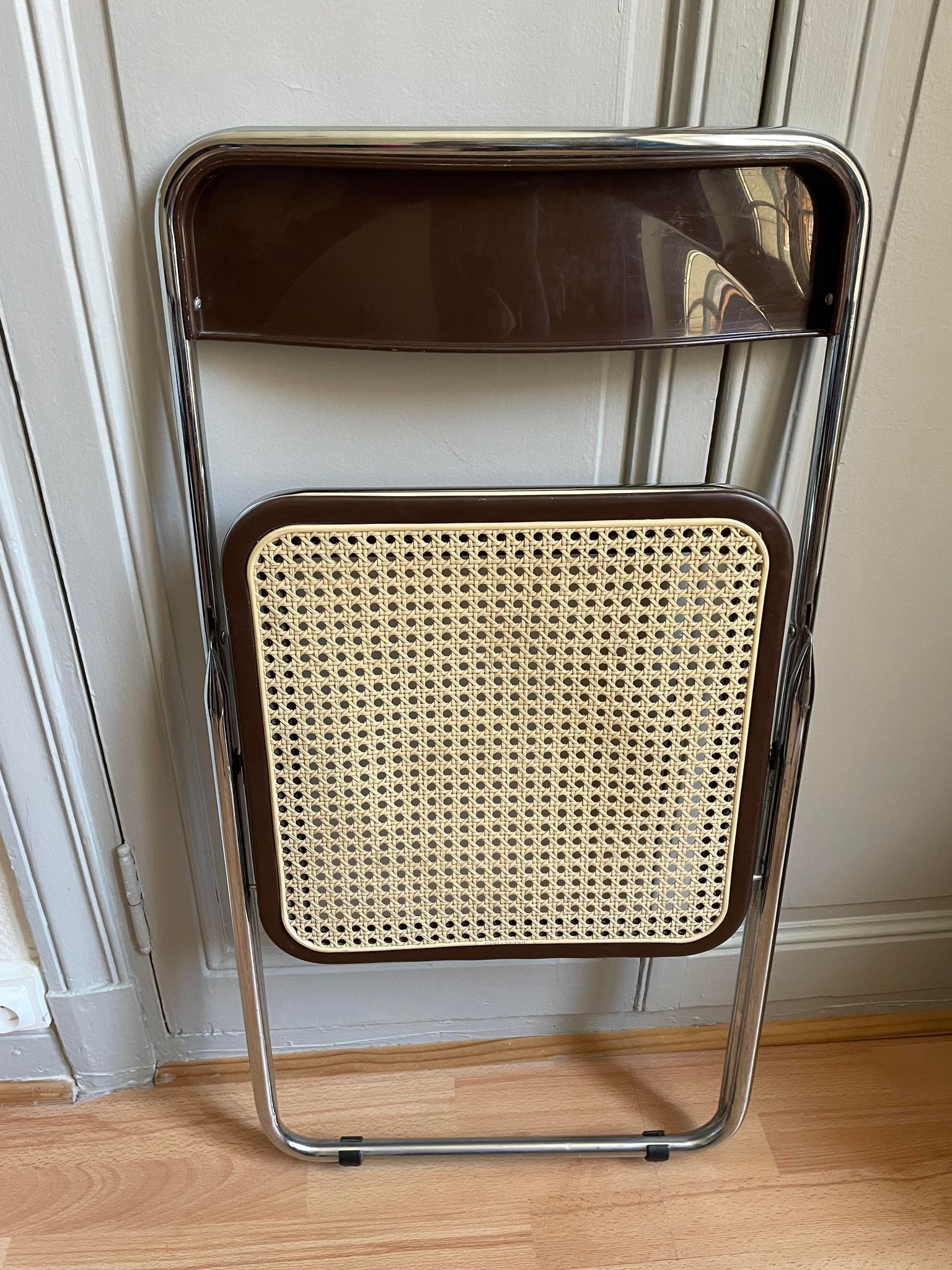 Canning folding chair