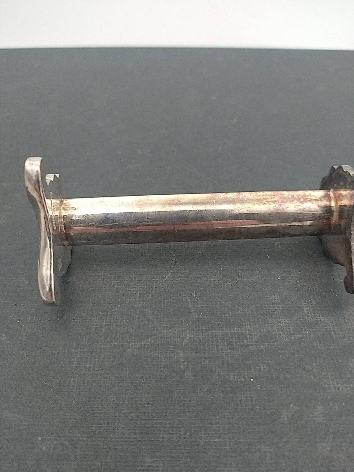 Silver-plated shell knife rests. Ravinet Denfert.
