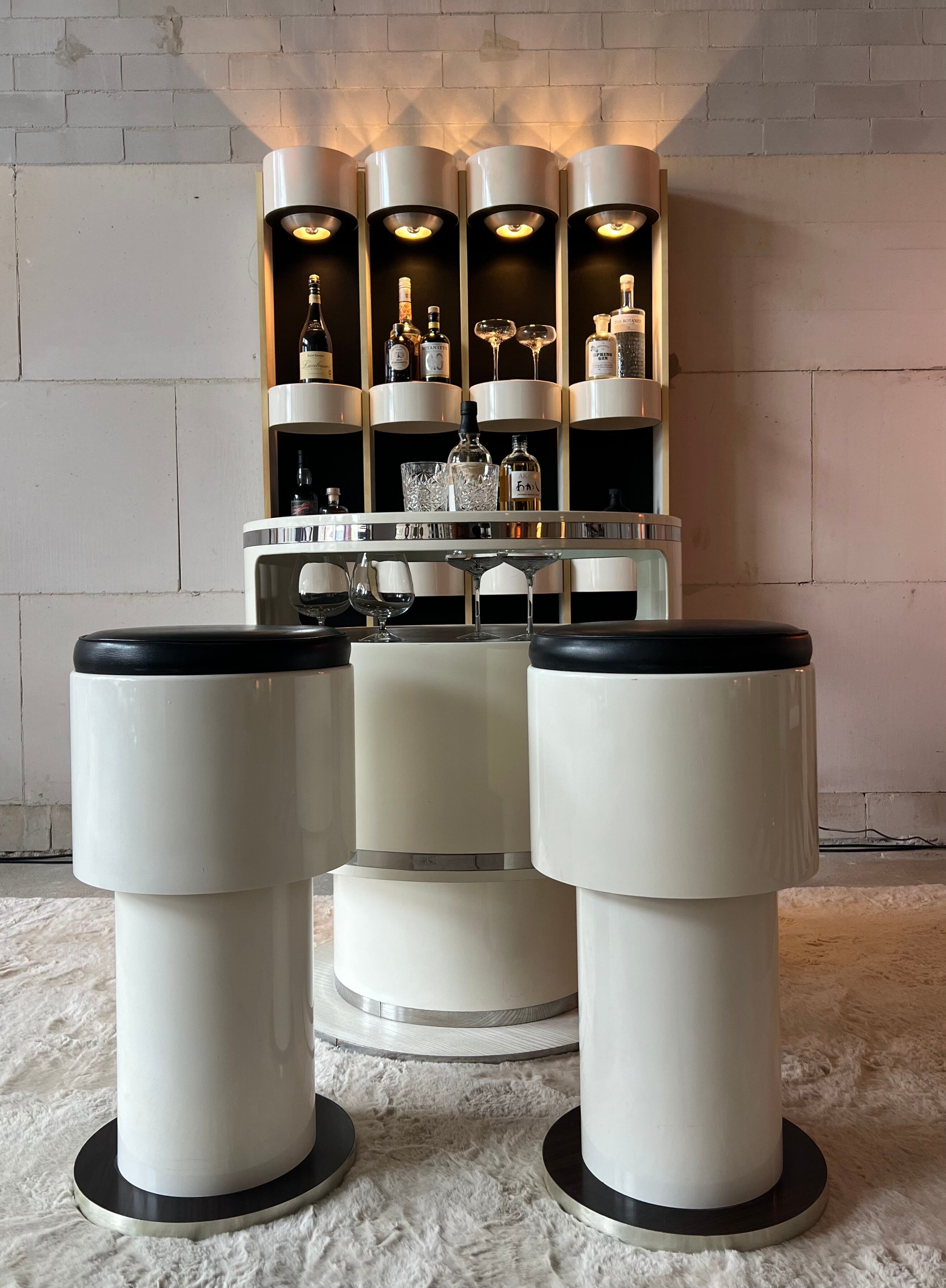 Joe Colombo dry bar, iconic Italian design