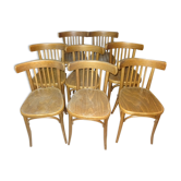 8 chaises de bistrot