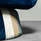 Blue velvet armchair design 70s vintage modernariato