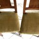 Paire de chaises en bois et velours côtelé vert de style Directoire