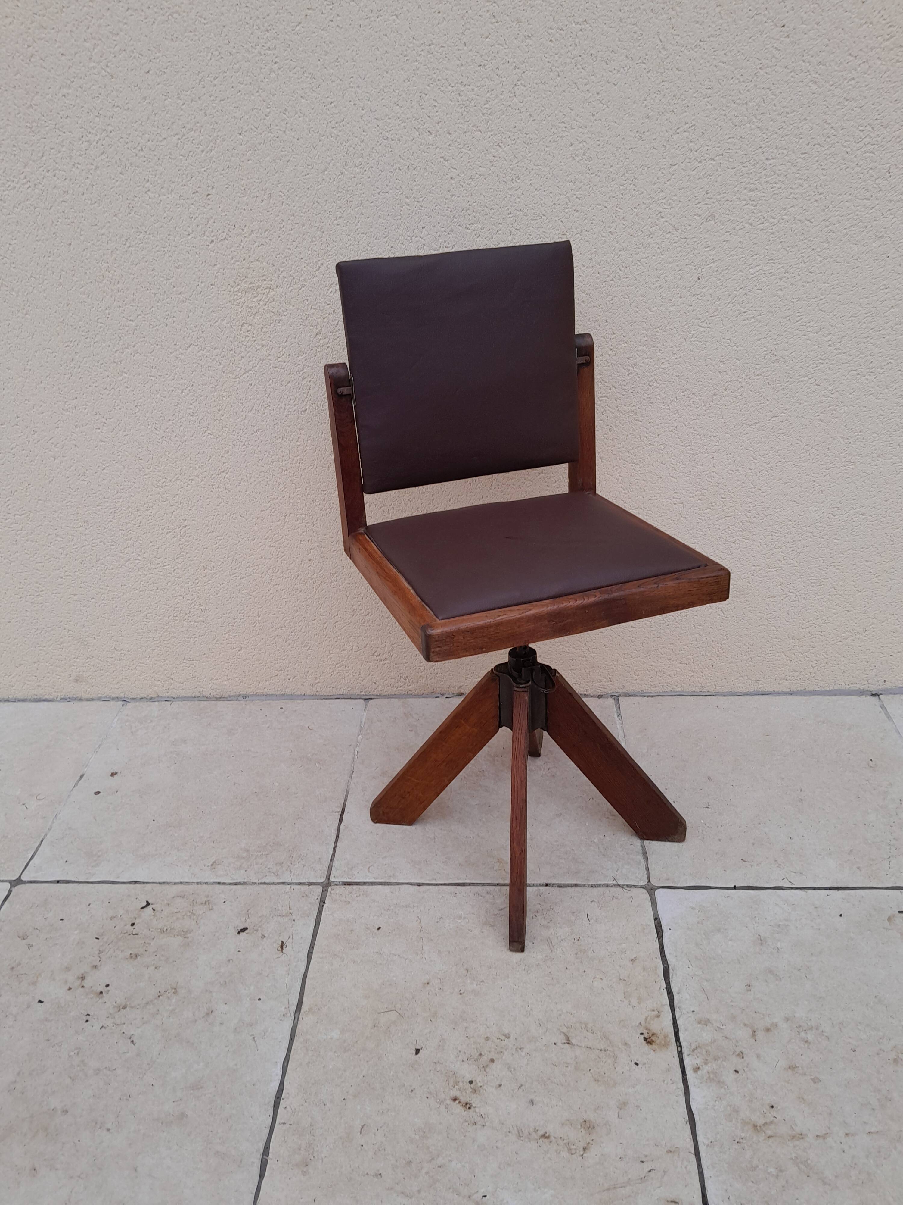 Ancienne chaise de bureau ou architecte tripode vintage
