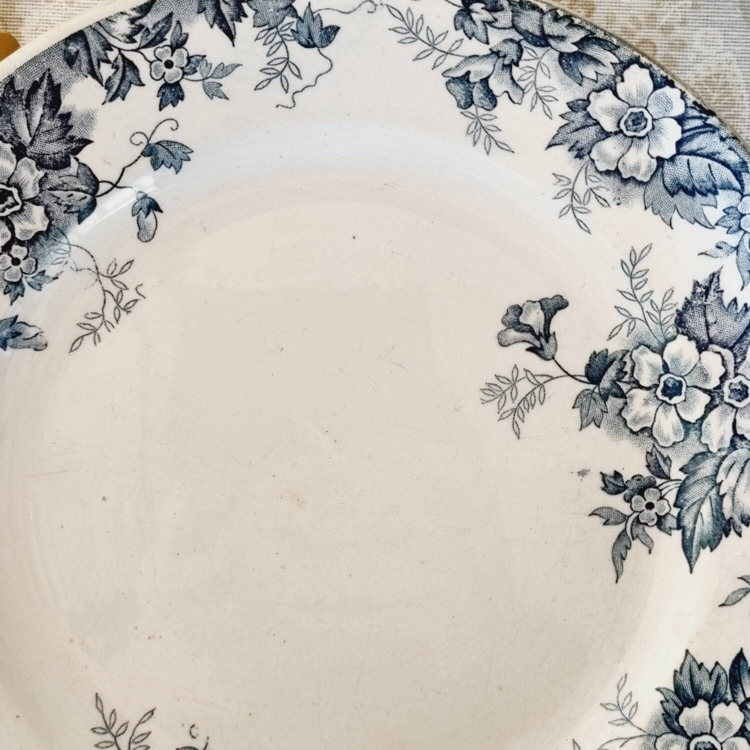 6 mismatched iron earth flat plates lot 3