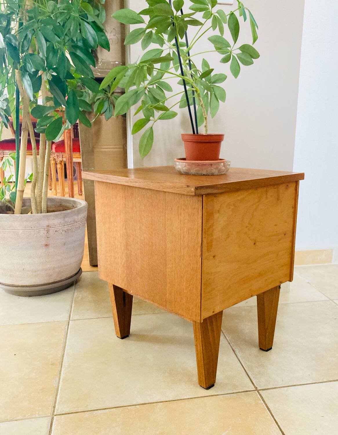 Art Deco oak bedside table from the early 20th century