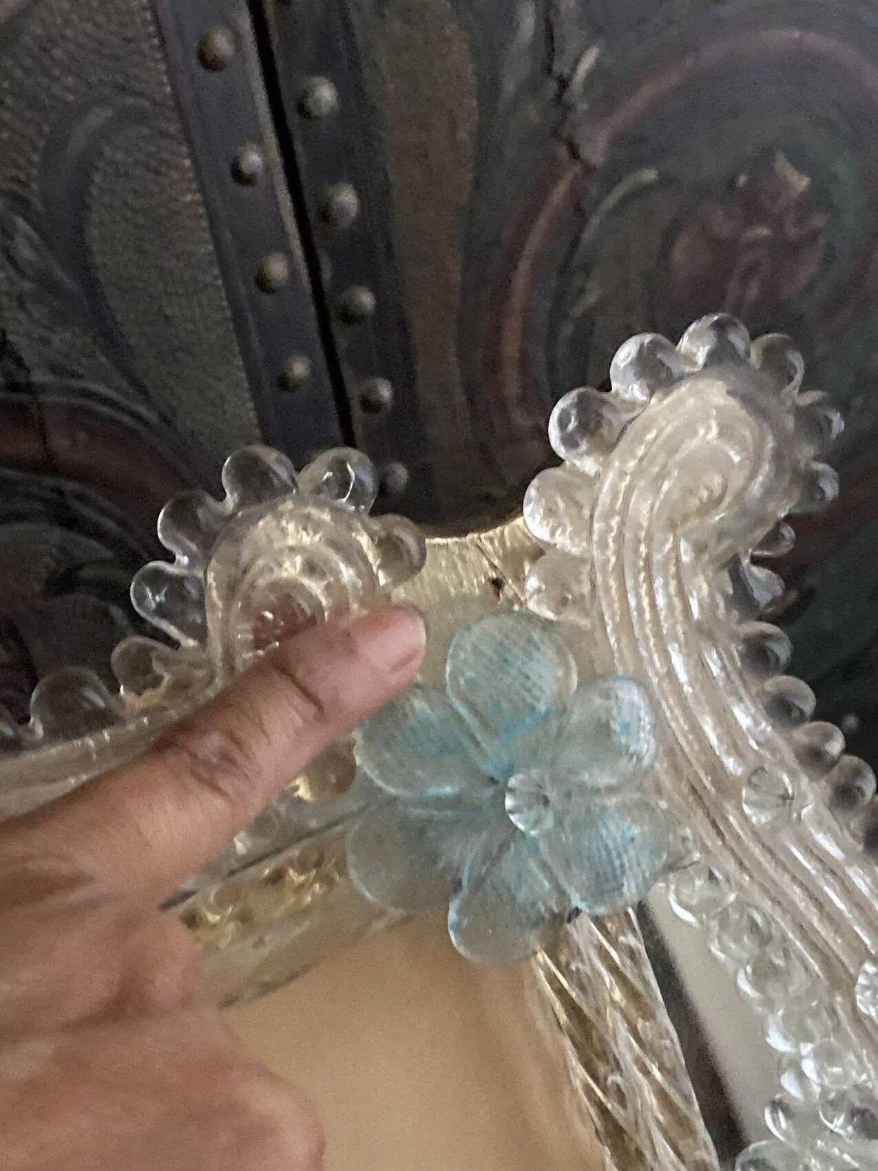 Miroir rectangulaire en verre de Murano aux fleurs bleues – Années 50