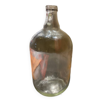 Glass bottle