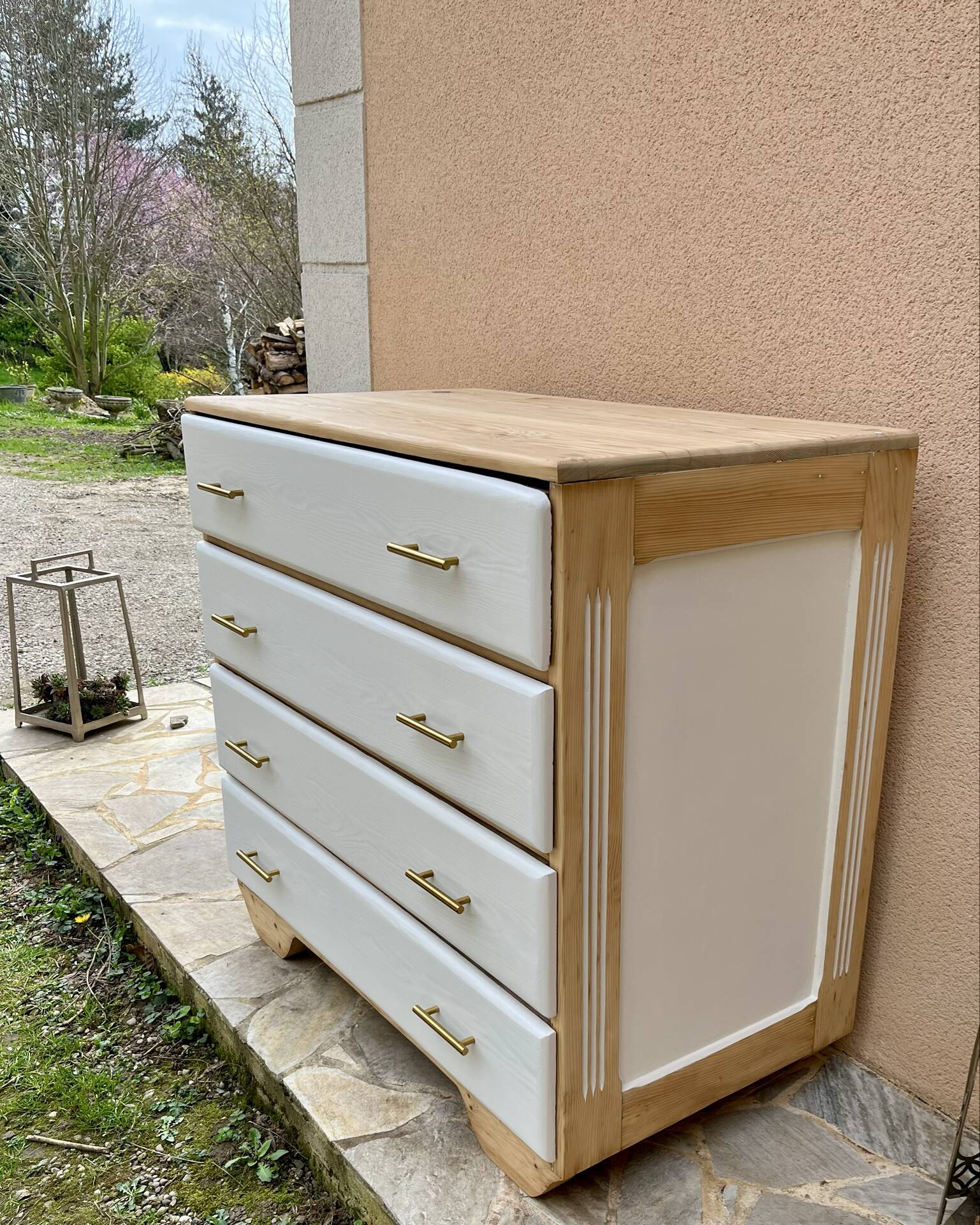 Commode style atelier rénovée blanche et bois