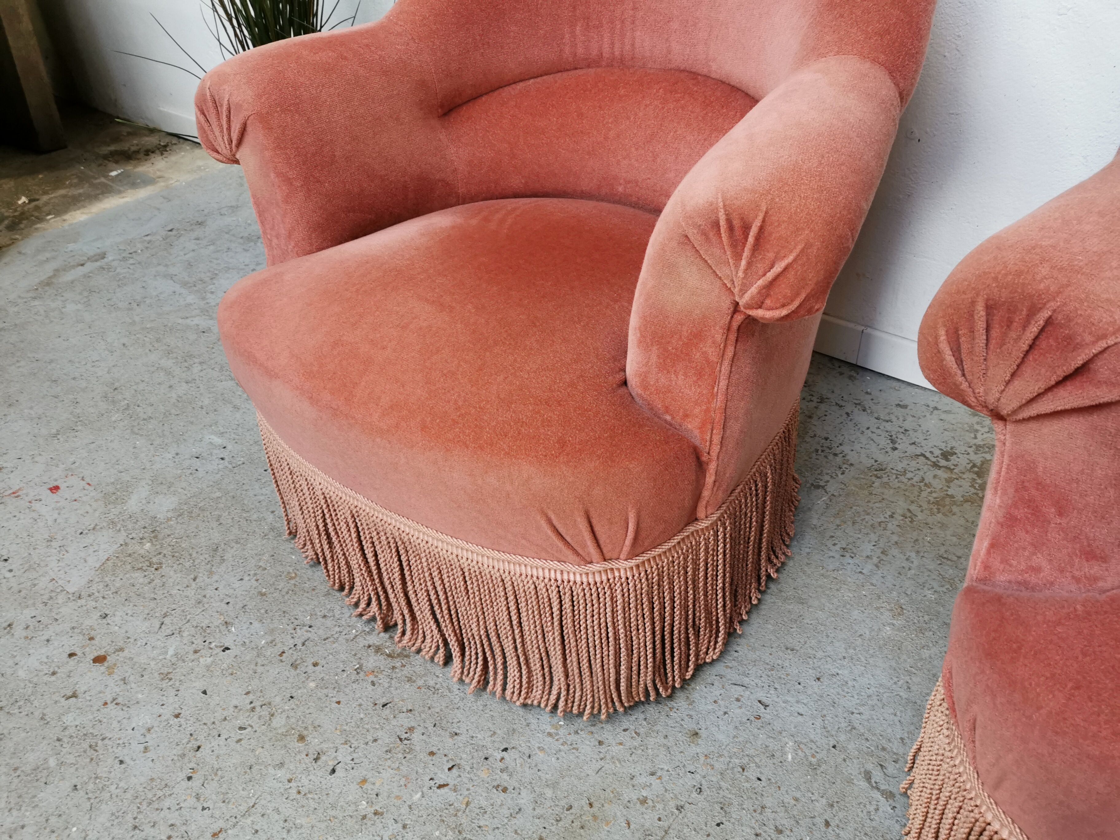 Paire de fauteuils crapaud vintage