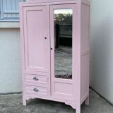 Parisian hotel wardrobe 1930