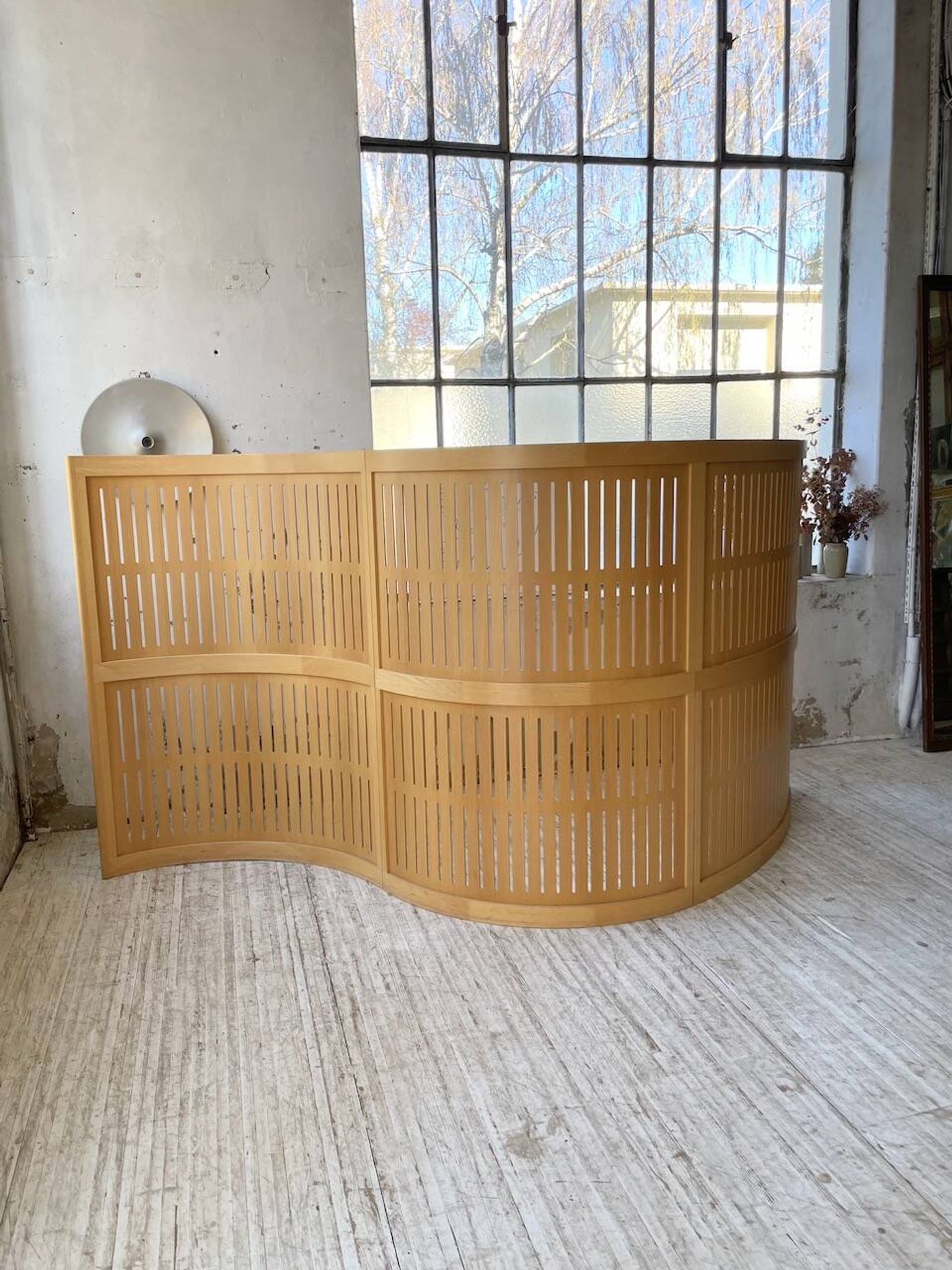 Large curved beech screen from the 80s
