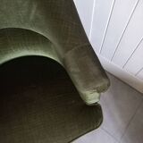 Green velvet toad armchair