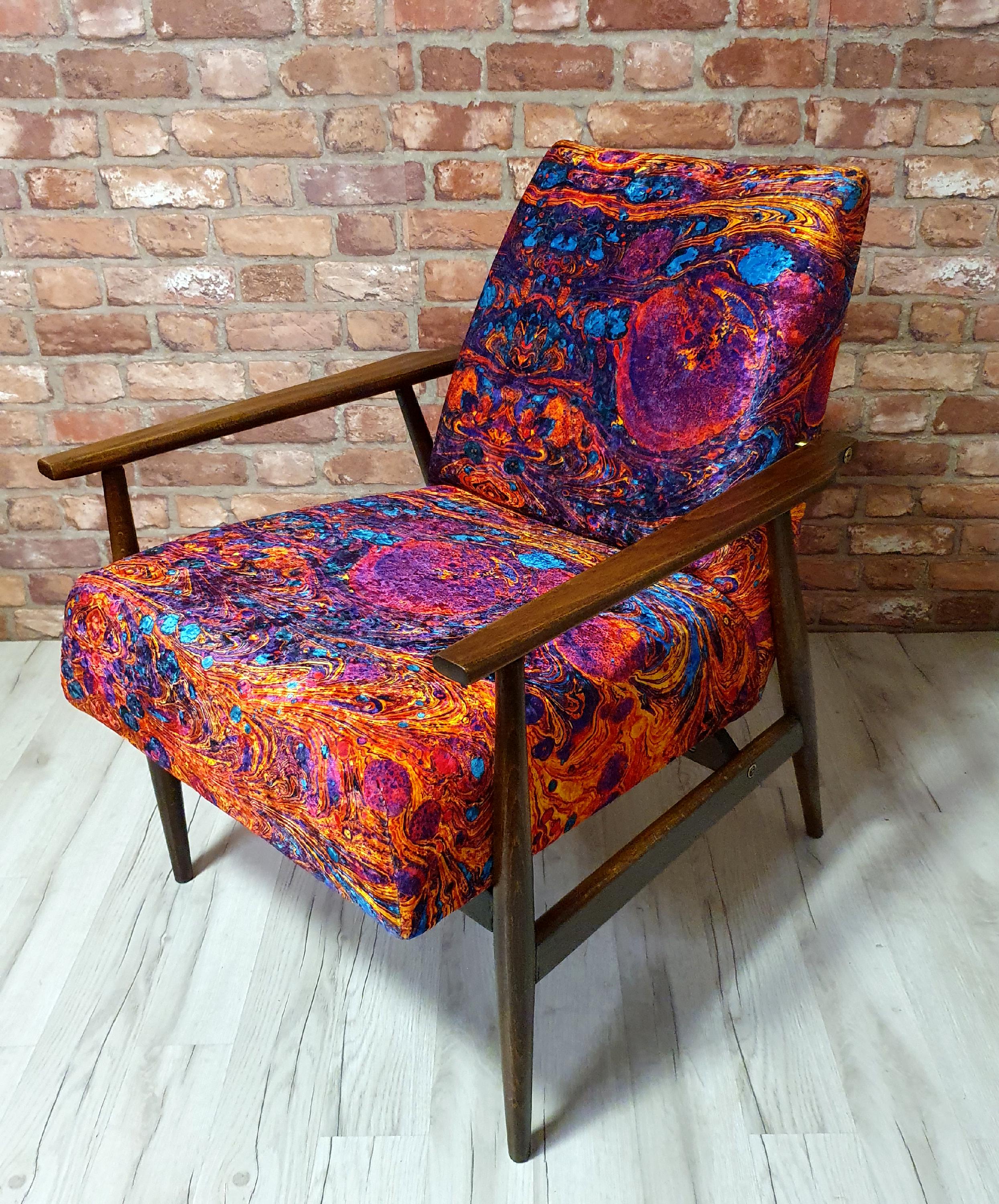 Renovated armchair Fox "Lis", Poland 1960s by Henryk Lis