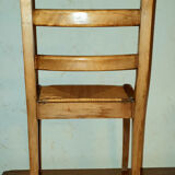 6 old straw chairs