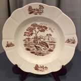 2 assiettes creuses terre de fer modele bourgogne longchamp modele chasse
