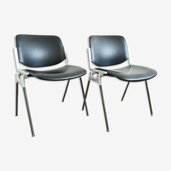 Pair of chairs DSC 106 by Giancarlo Piretti for Castelli