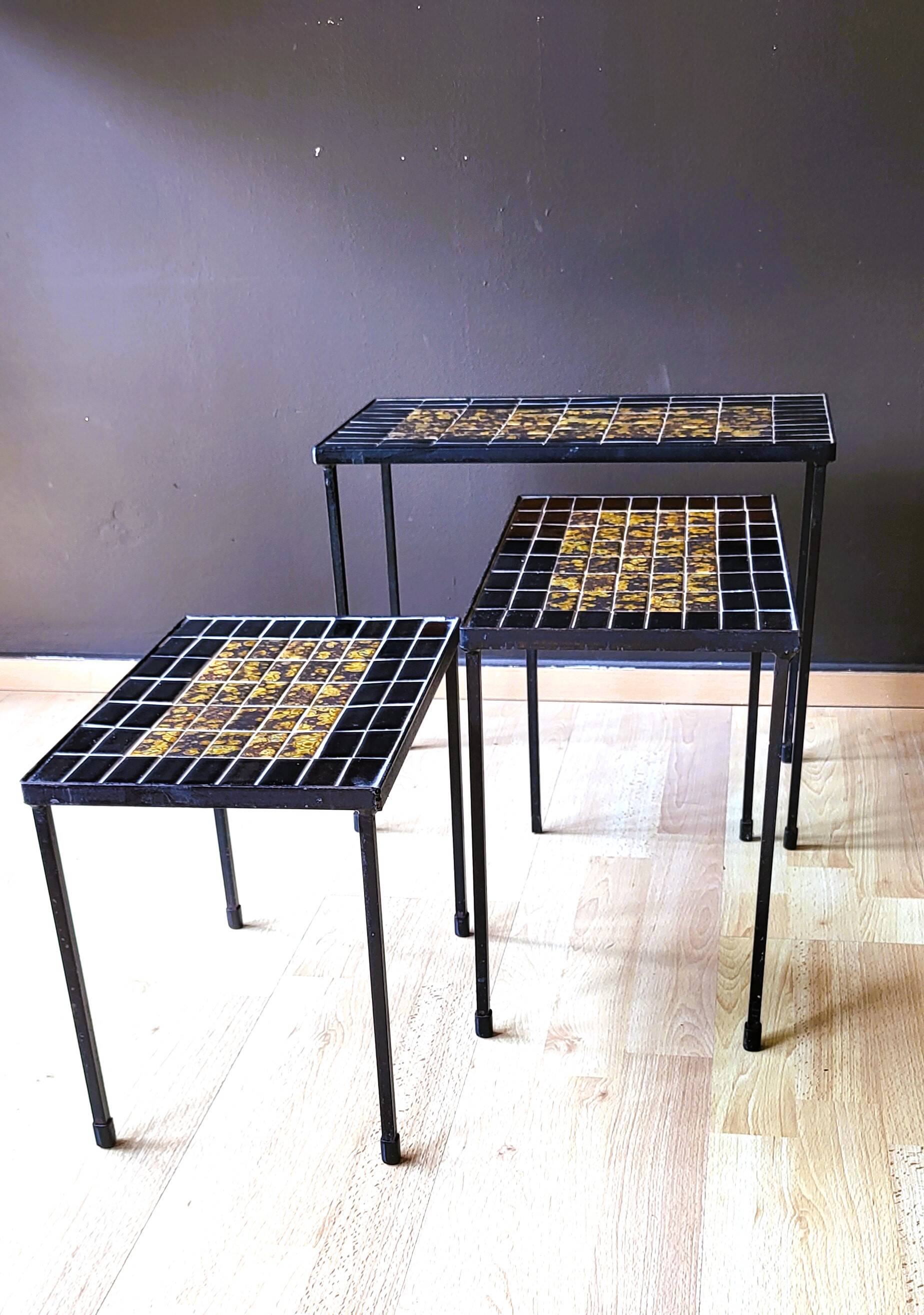 Vintage 70s ceramic nesting tables