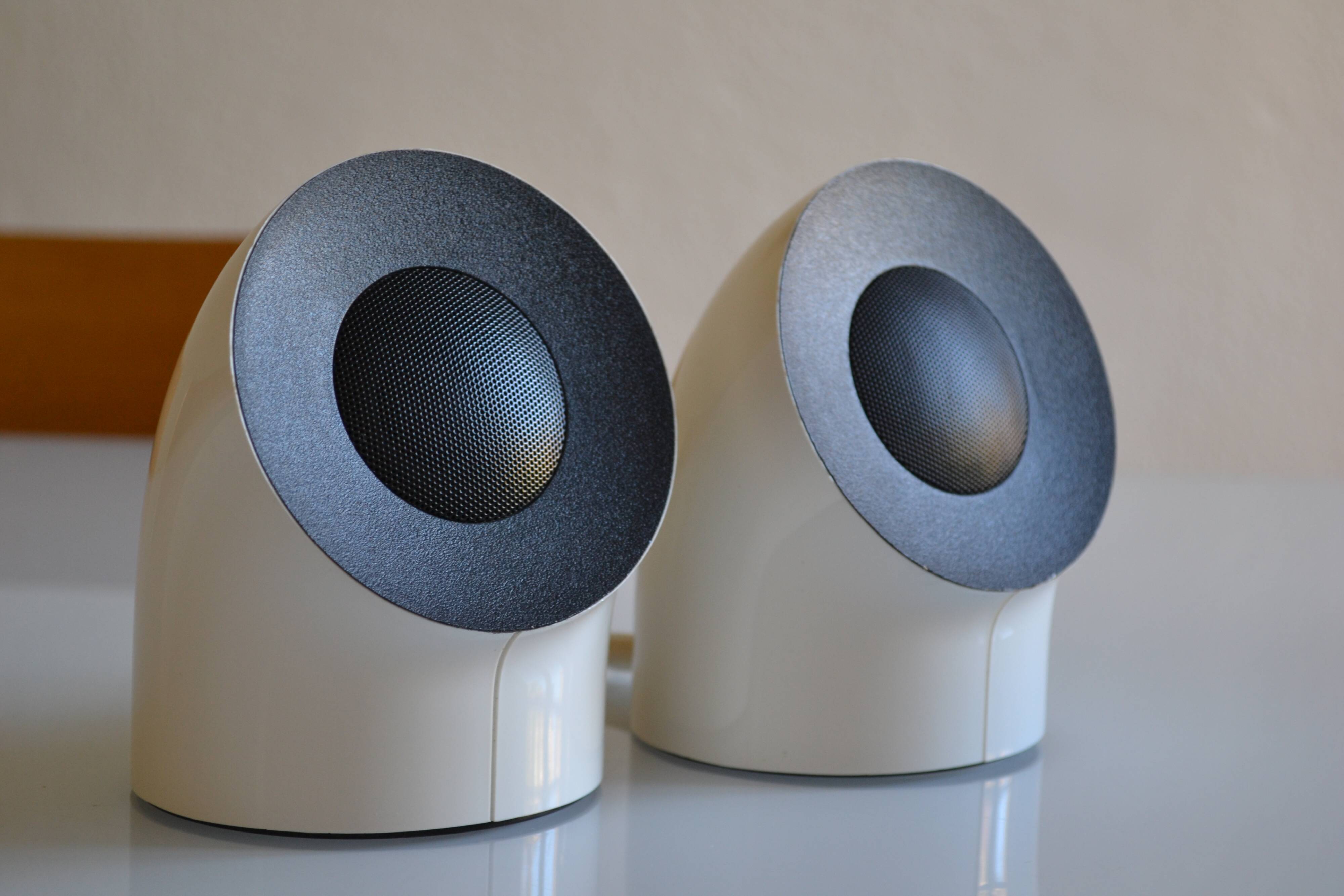 Bobourg Speakers, LaCie, Neil Poulton