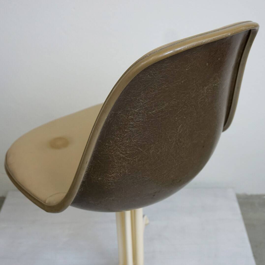 La Fonda chairs by Charles and Ray Eames for Herman Miller