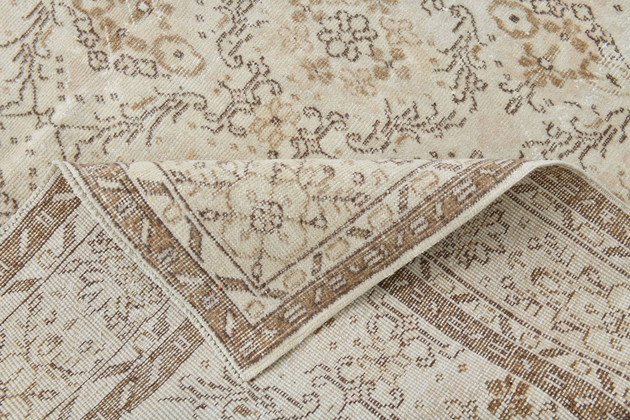 7x10 Floral Cream & Brown Vintage Rug, 212x317Cm