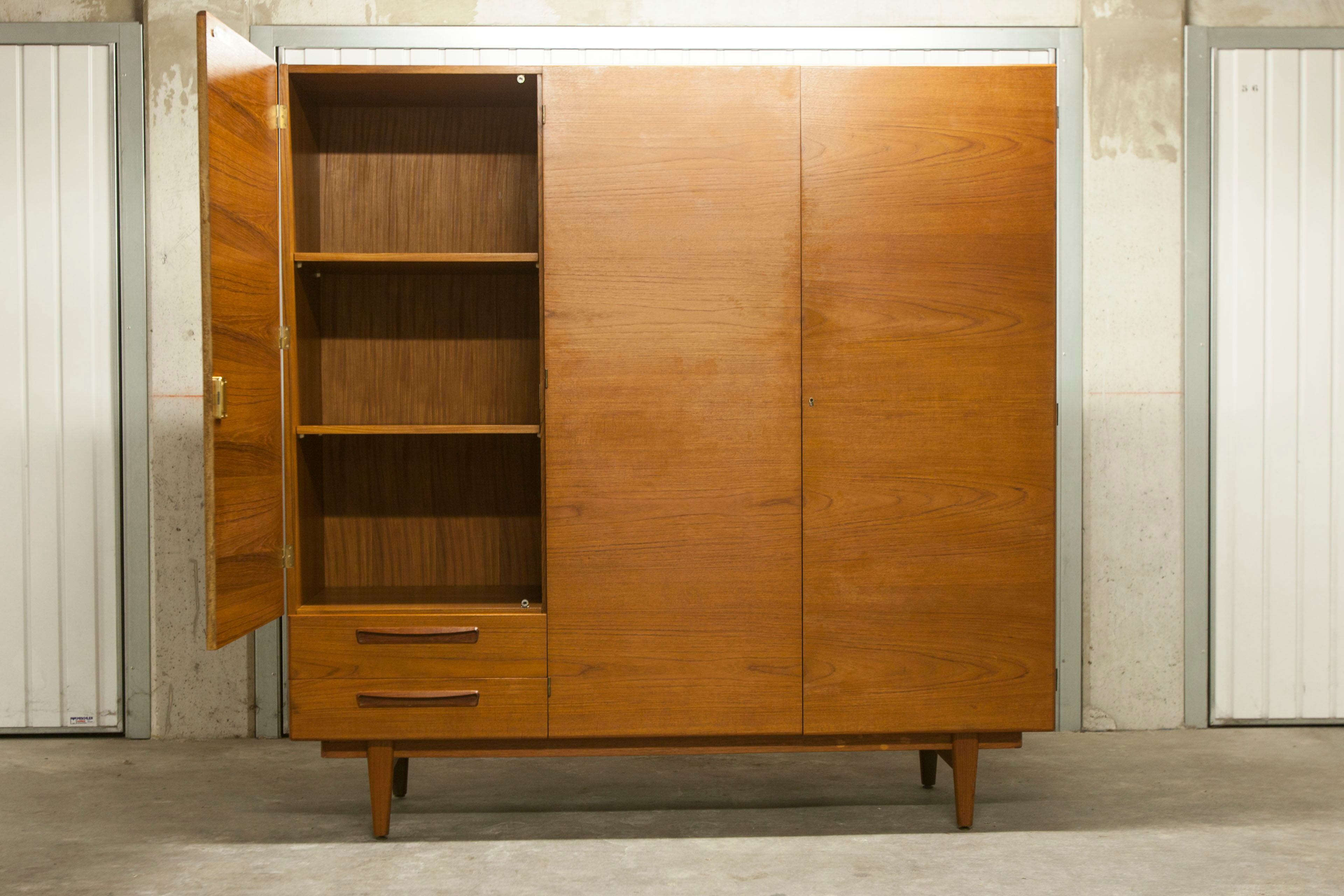 Danish Scandinavian wardrobe signed Sven Ellekaer 1960 3 doors 2 drawers with mounting plan