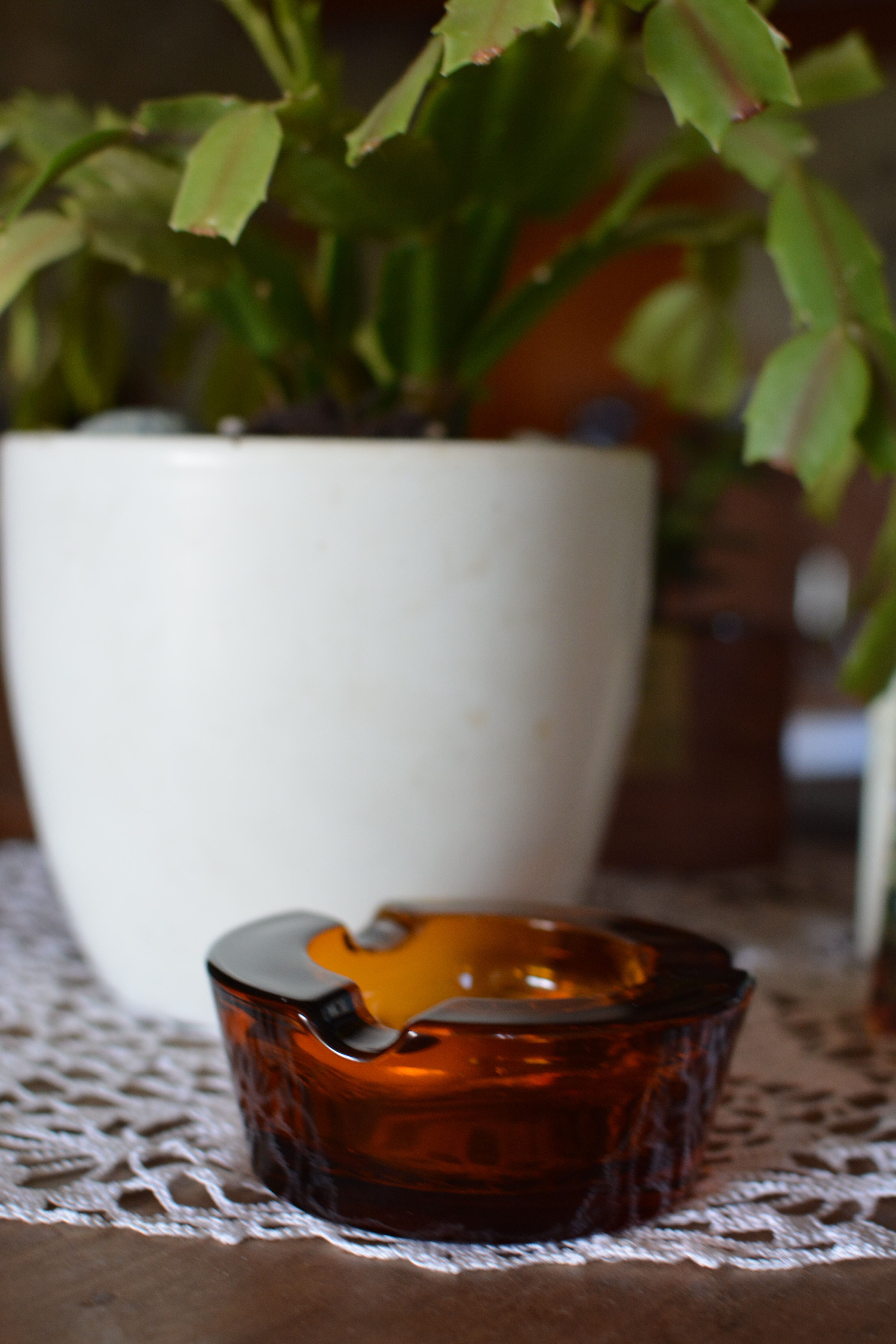 Cendrier bloc en verre orange ambré vintage 60
