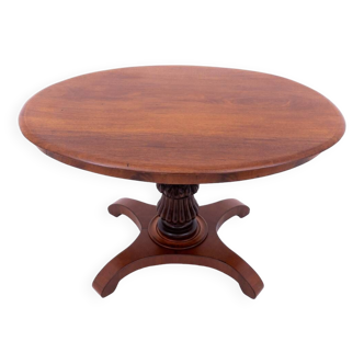 Biedermeier table, Northern Europe, circa 1860. After renovation.