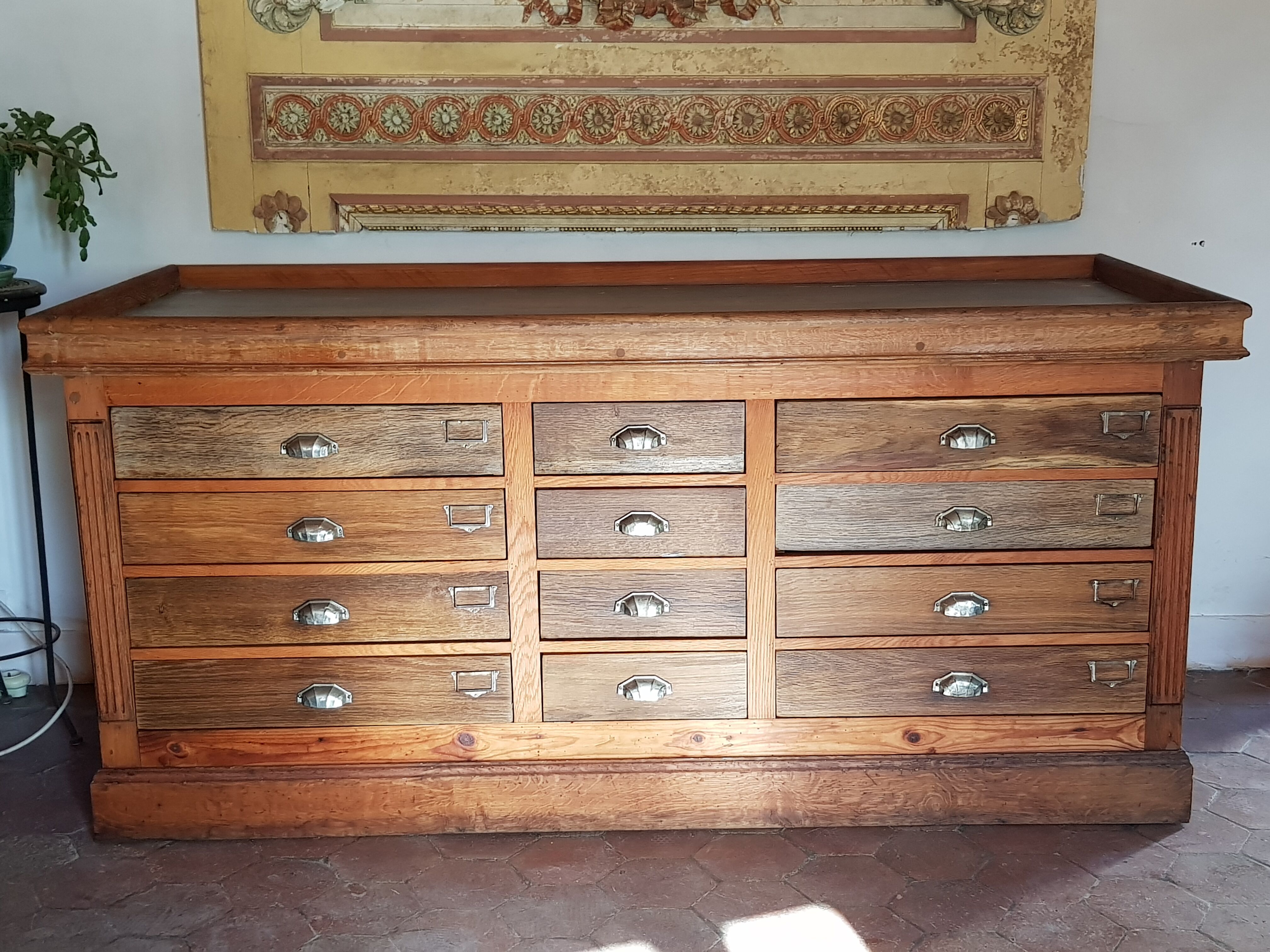 Furniture of trade with drawers
