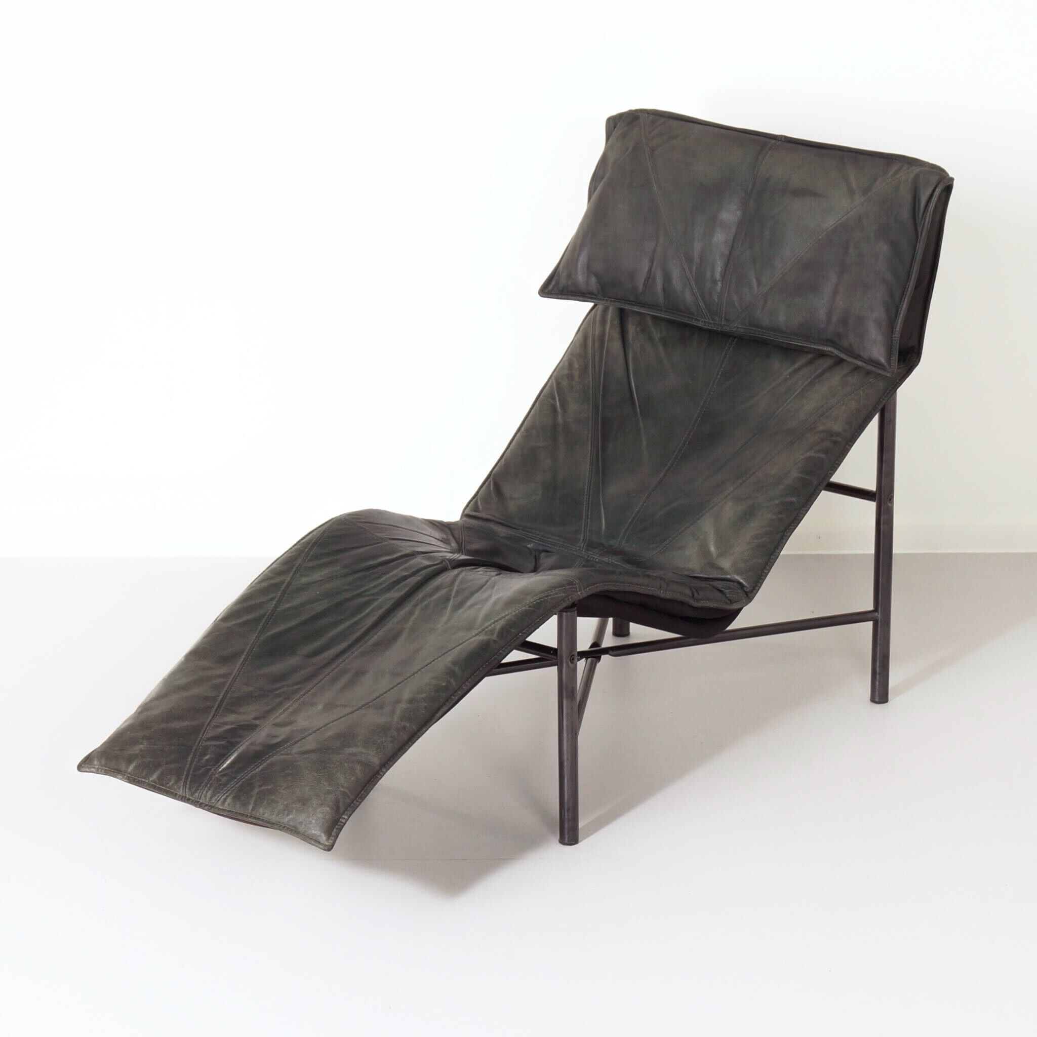 Chaise Longue SKYE by T. Bjorklund for Ikea, 1980s – Green Leather