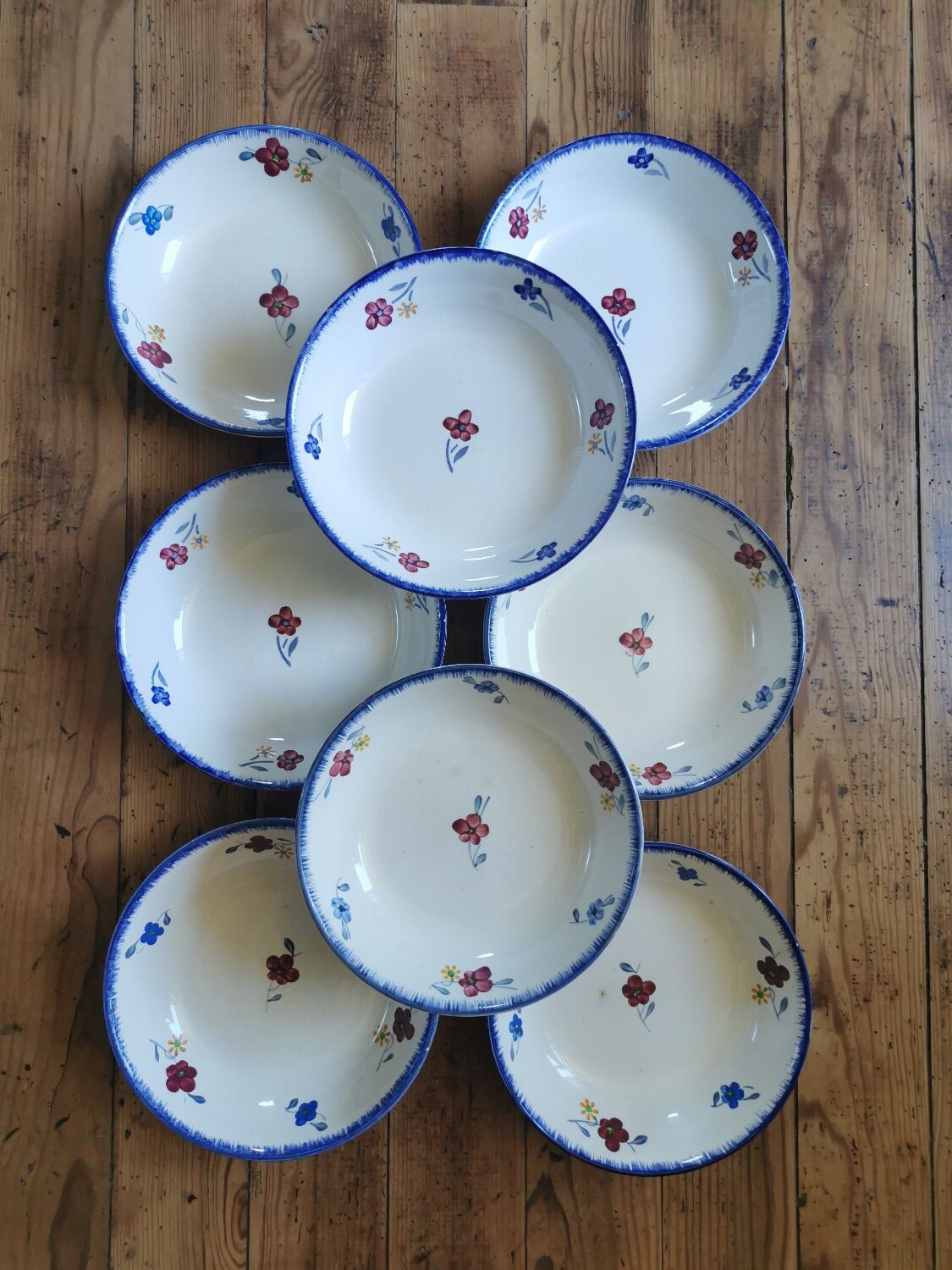 Digoin vintage calotte plates, Mary-Lou