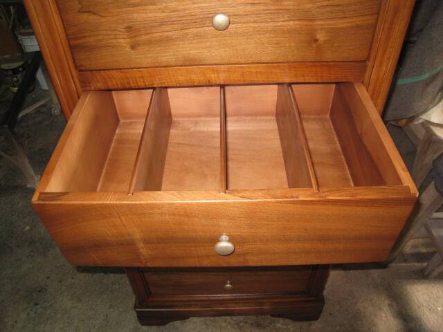 Solid walnut chest of drawers