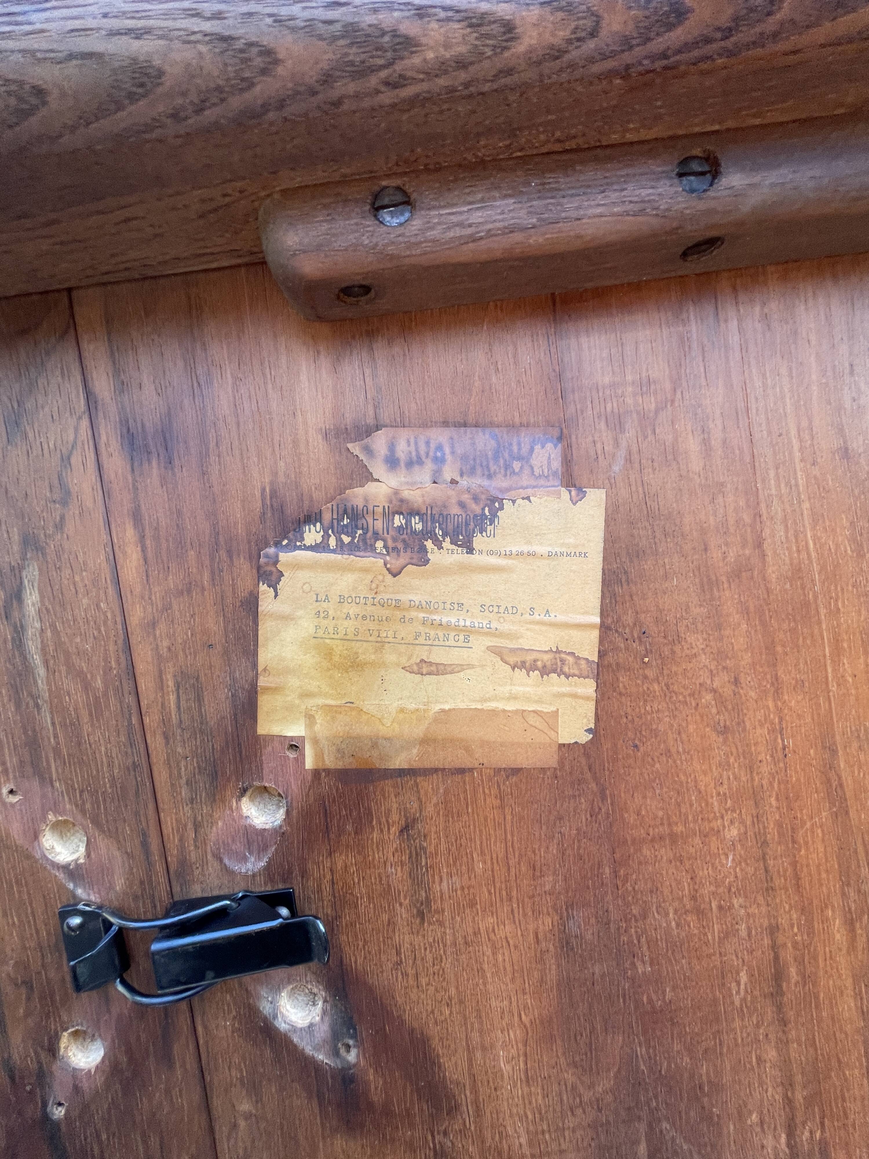 Round rosewood dining table by H. Henning for B. Hansen, 4/8 people.