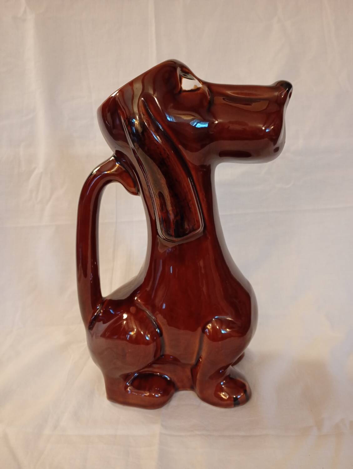 Dog pitcher