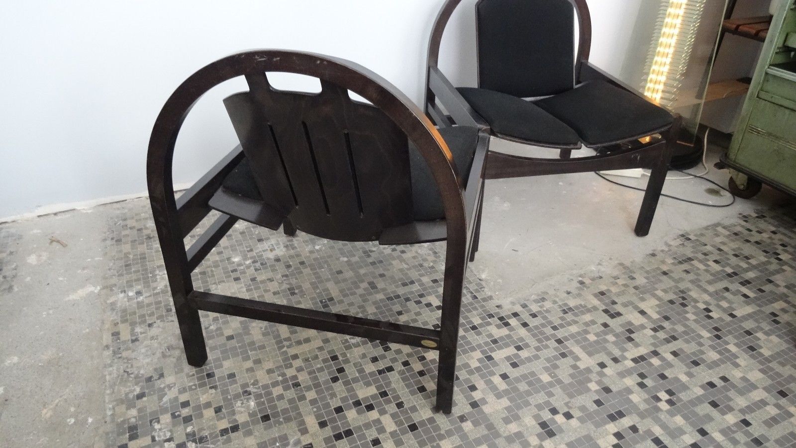 Pair of chairs BAUMANN - France - around 1980.