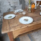 Farm table