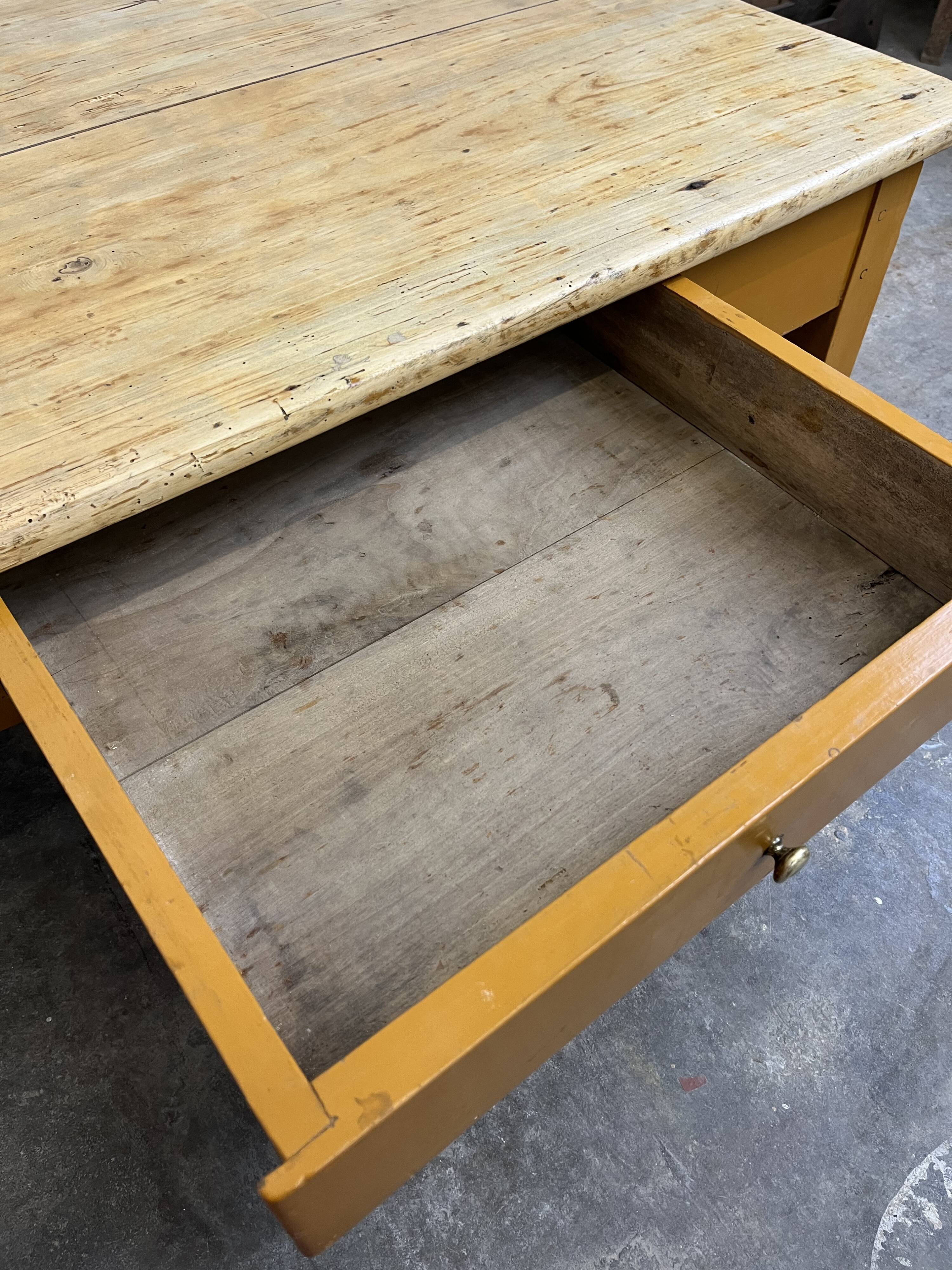 Coffee table farmhouse table
