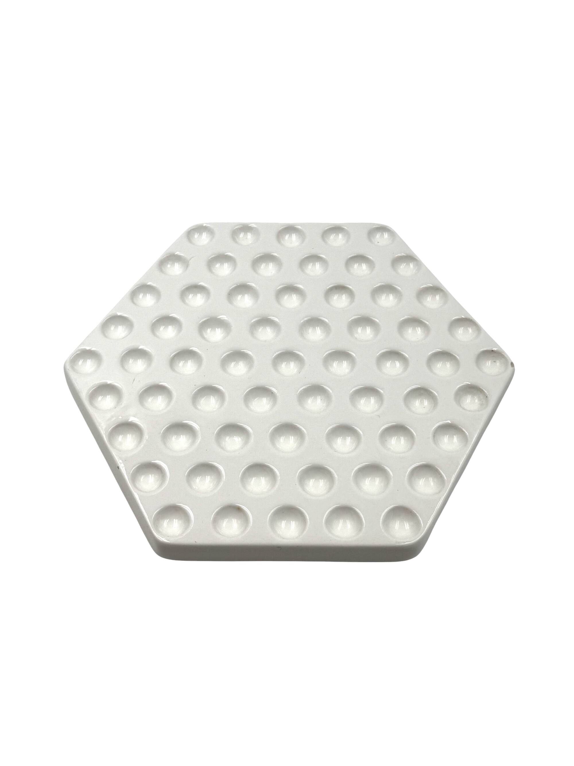 Space age white ceramic plate, Ennio Lucini, Gabbianelli Italy ca. 1970