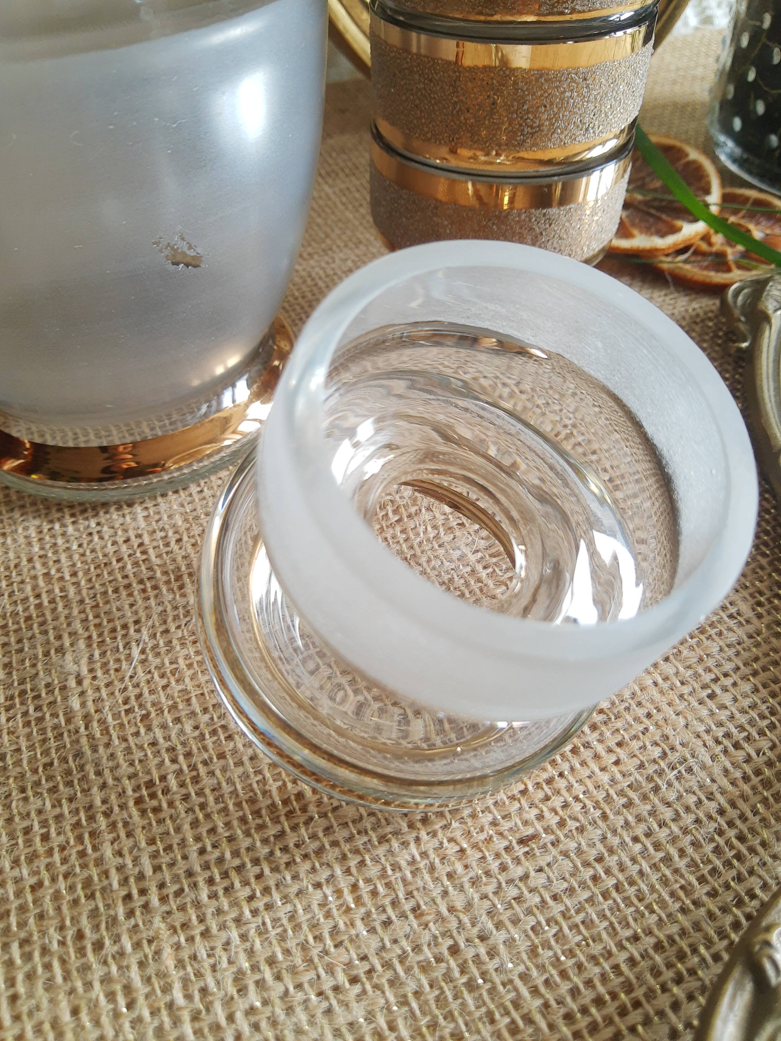 Carafe and 5 glasses set in art deco granite glass