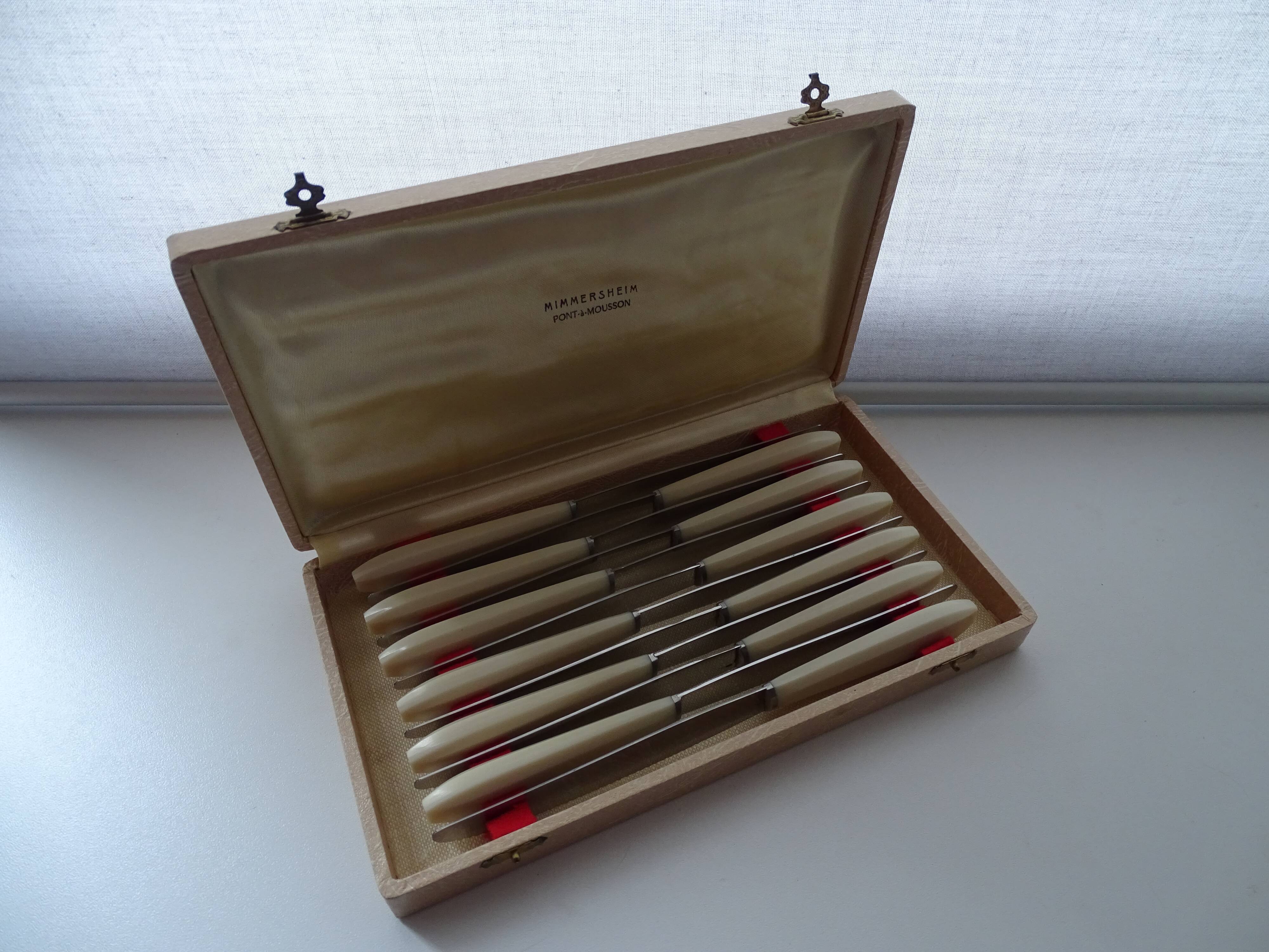 12 vintage Apollonox knob knobs bakelite handles in case