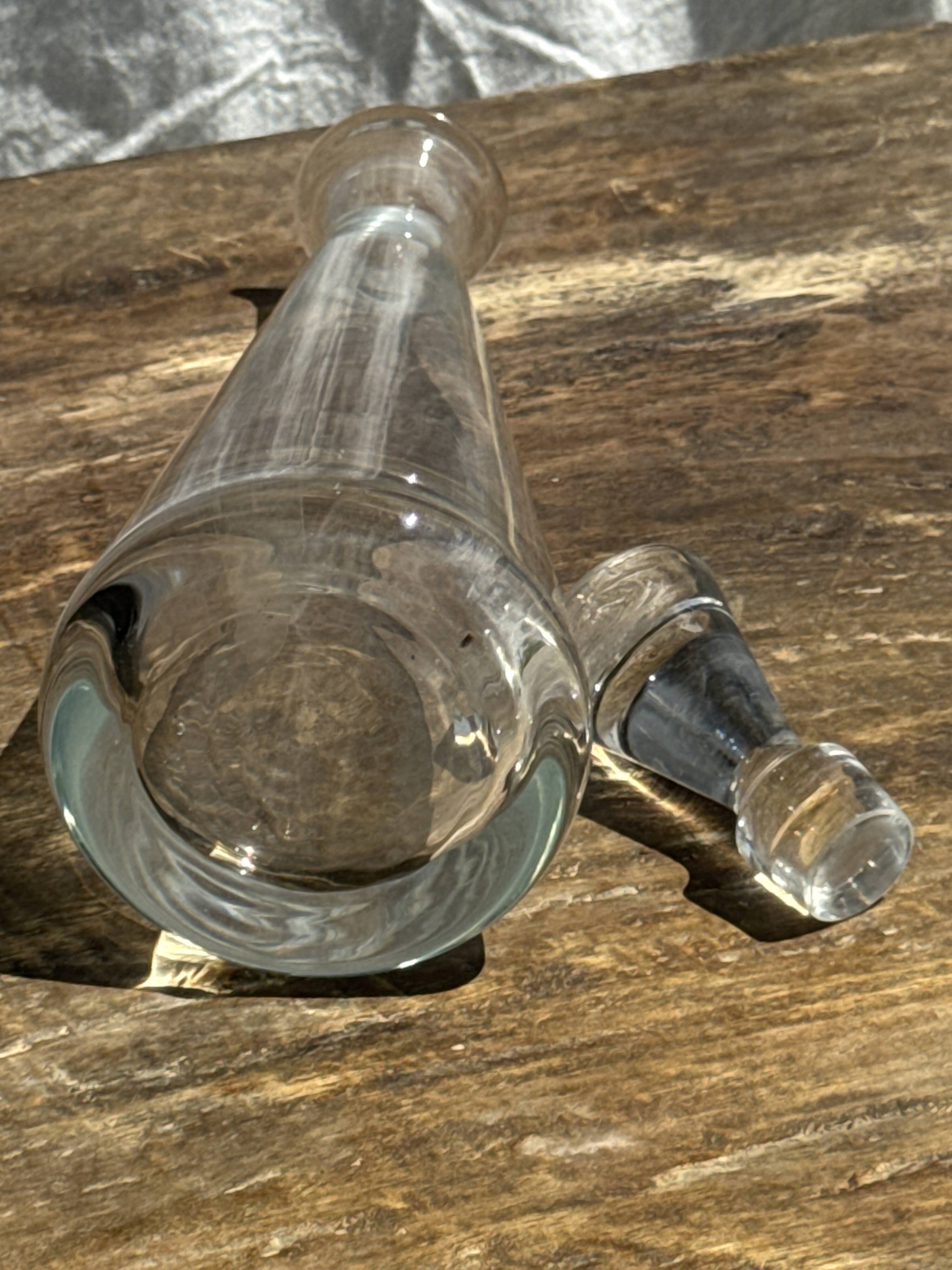 Conical glass carafe with stopper H32.5