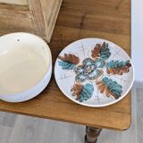 Vintage cheese service in ceramic with floral decoration from the 70s.