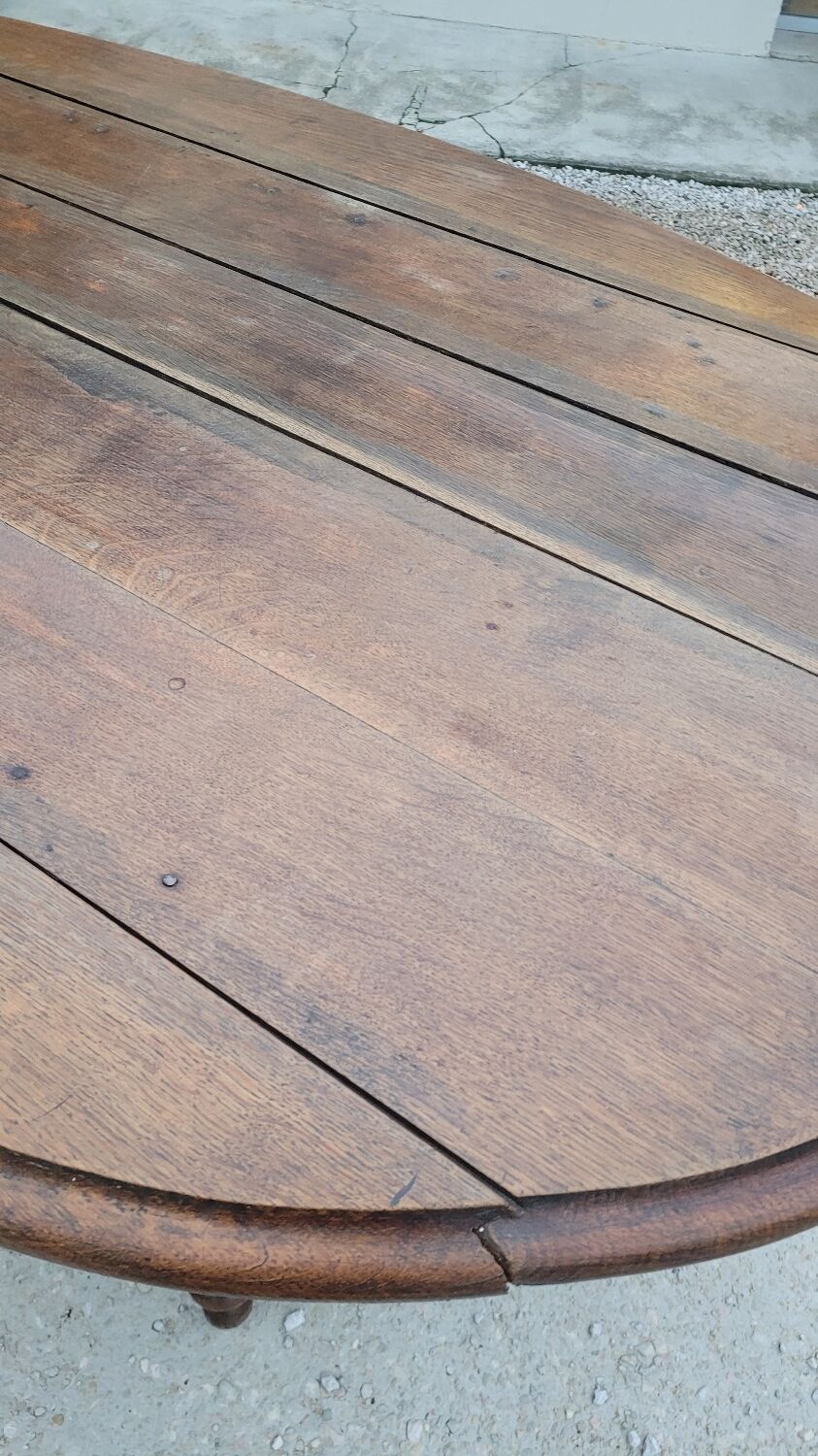 Burgundian oval farm table in 19th century solid oak with shutters - 1m93