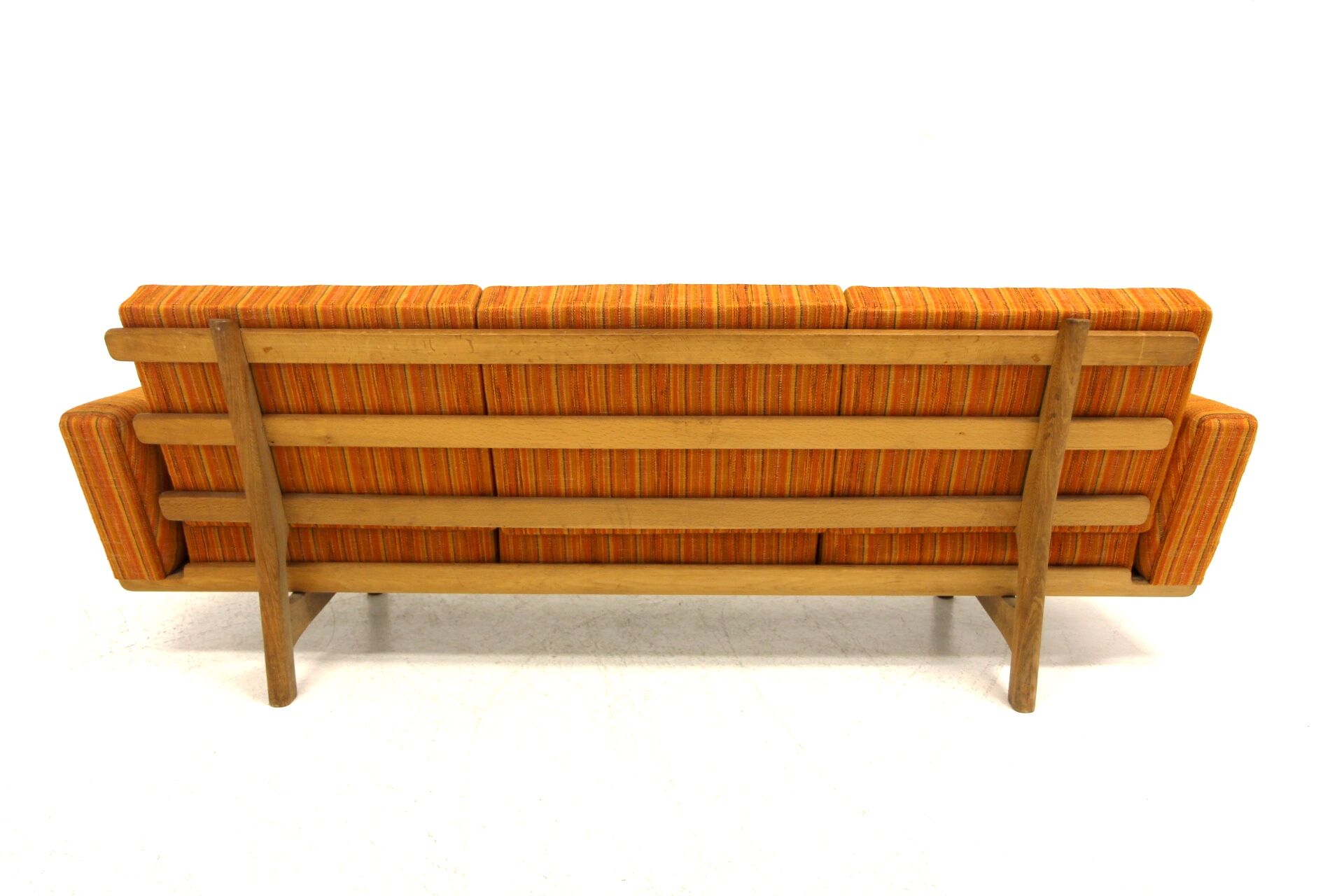 Scandinavian sofa "GE-236", Hans J. Wegner, Getama, Denmark, 1960