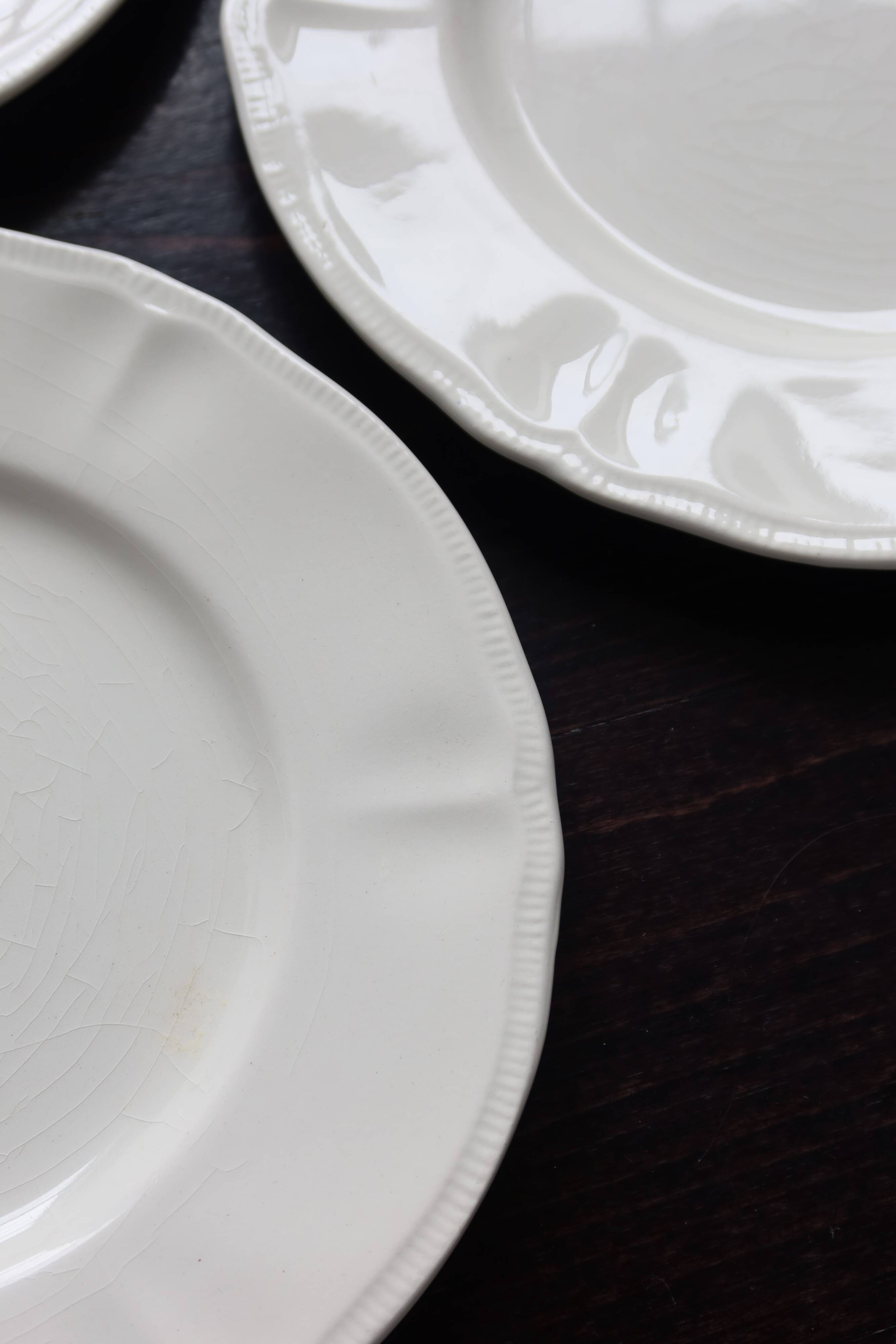 10 vintage ivory earthenware dessert plates - Marli fretwork